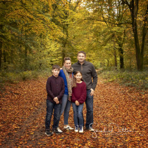 Outdoor Photography, Outdoor Photographer, Autumn photography, autumn family photos, Photographer Basingstoke